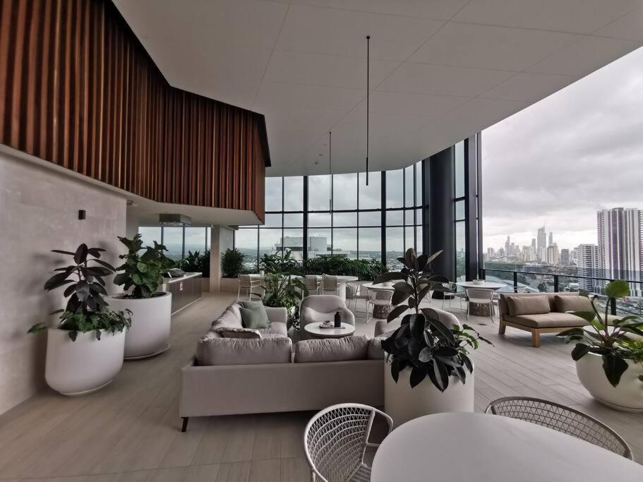 Casino Residences 1 & 2 Bedroom Apartments Gold Coast Esterno foto